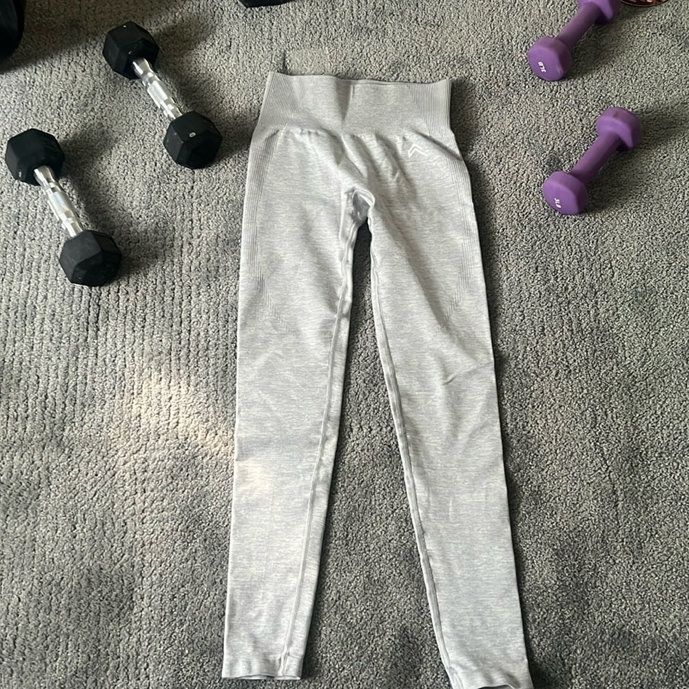 Oner Active Seamless 1.0 leggings short size small ice grey Karl.